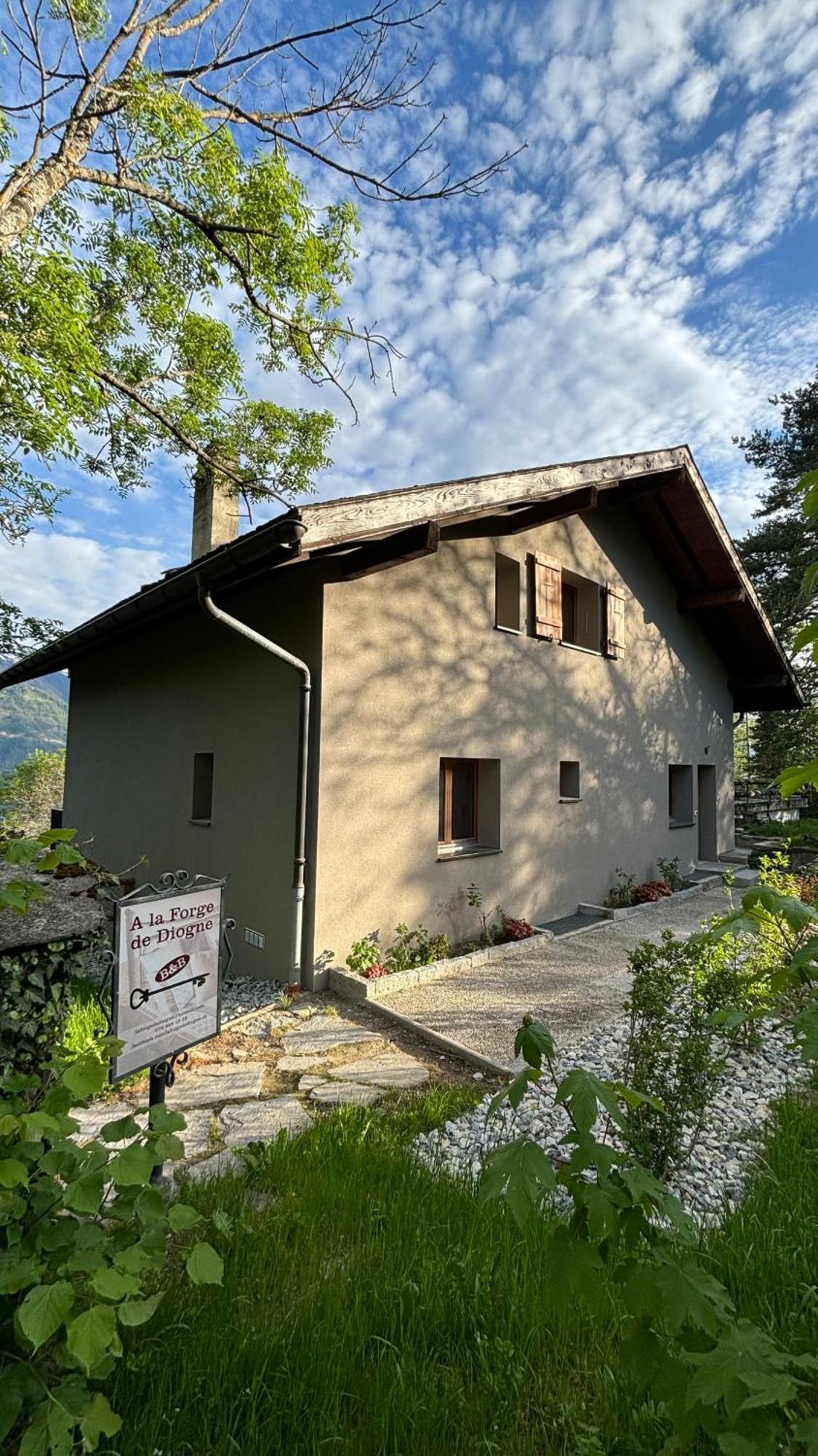 B&B La Forge De Diogne Crans-Montana Exterior photo